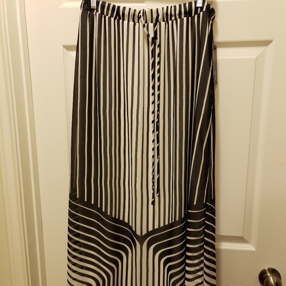 Black & White long Sheer Skirt w/ White Bodice - Picture 1 of 2